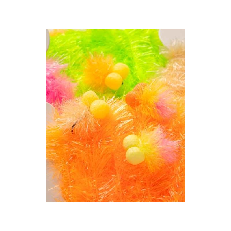 blob-chenille-flyscene